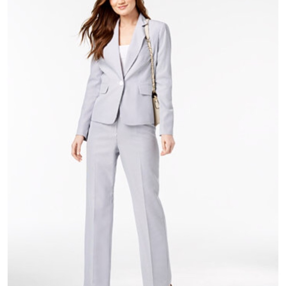 Le Suit Seersucker Suit: pants 6, blazer 8!